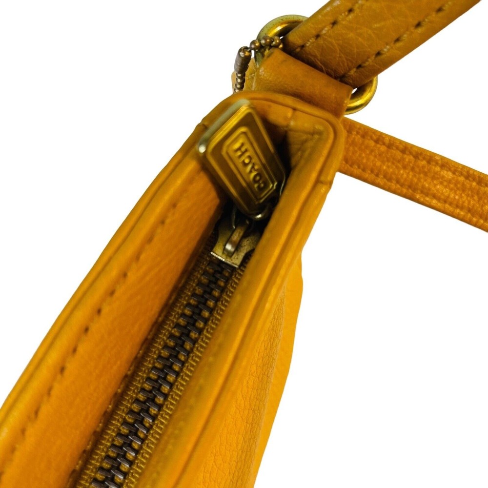 Vintage COACH Marigold Yellow Leather Shoulder Purse Handbag Hobo Adjustable - Picture 9 of 12